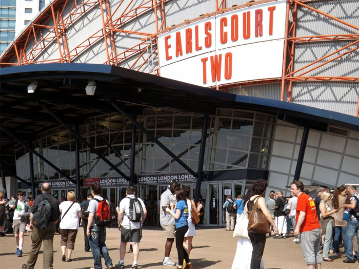 How to Get to London Film and Comic Con Without Breaking the Bank